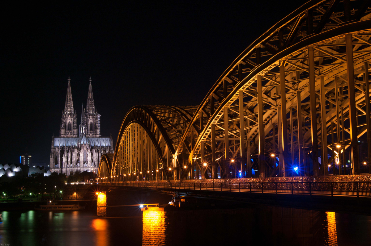 Kölner Dom bei Nacht